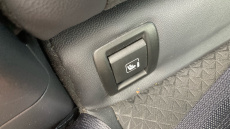 Nissan Juke 1.0 DiG-T N-Connecta 5dr Petrol Hatchback